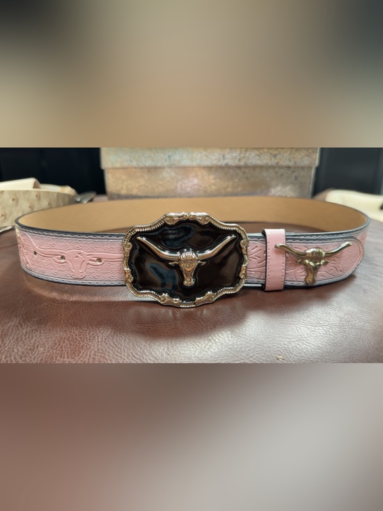 Accessories - Western Longhorn Buckle Pink Leather Belt